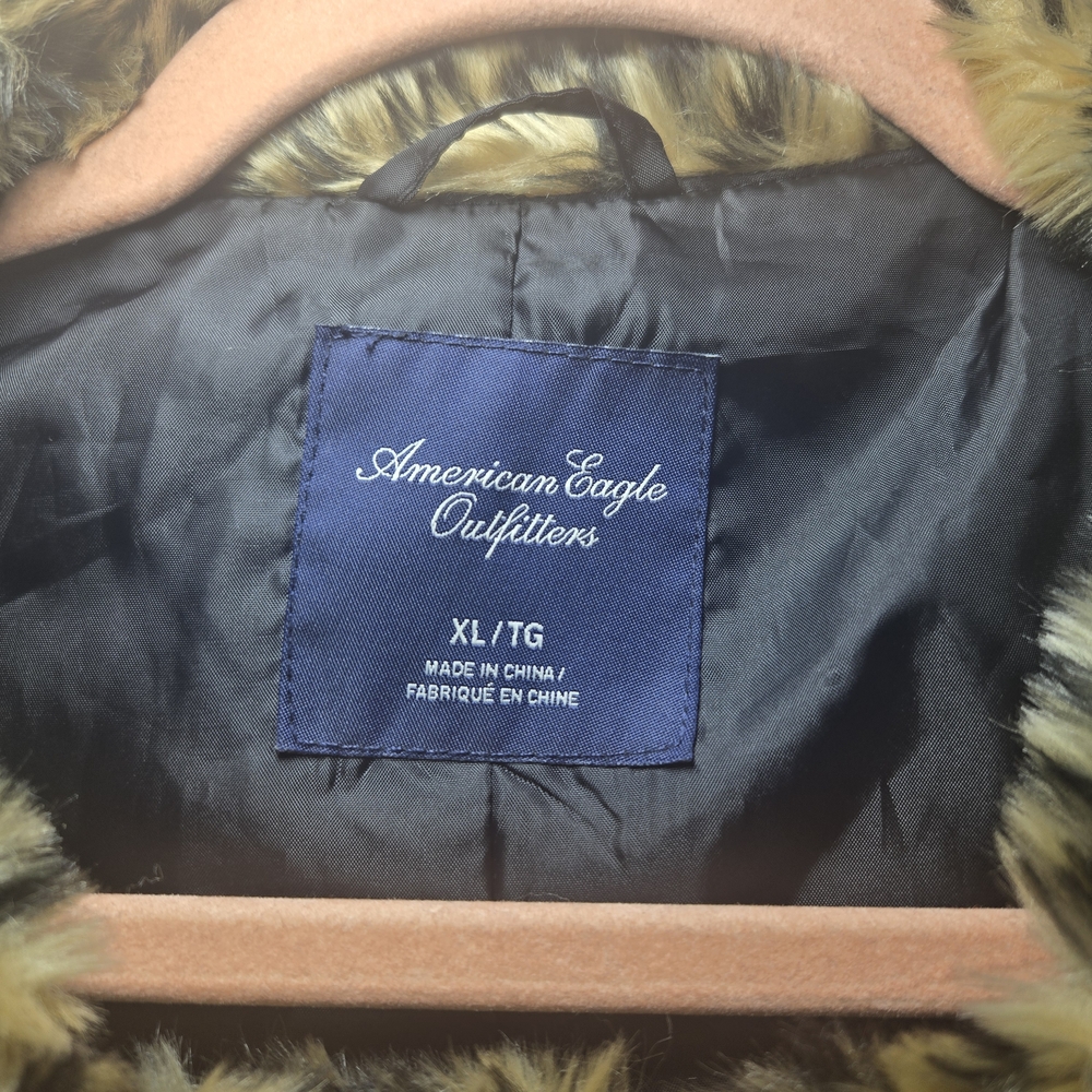 American Eagle Outfitters Leopard Print Faux Fur Pea Coat Size XL Snap Closure - Picture 2 of 6